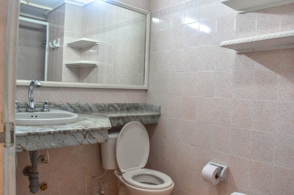 Baño Apartamento Amoblado 1701at Tres Alcobas Edificio Cartagena Escape Plaza